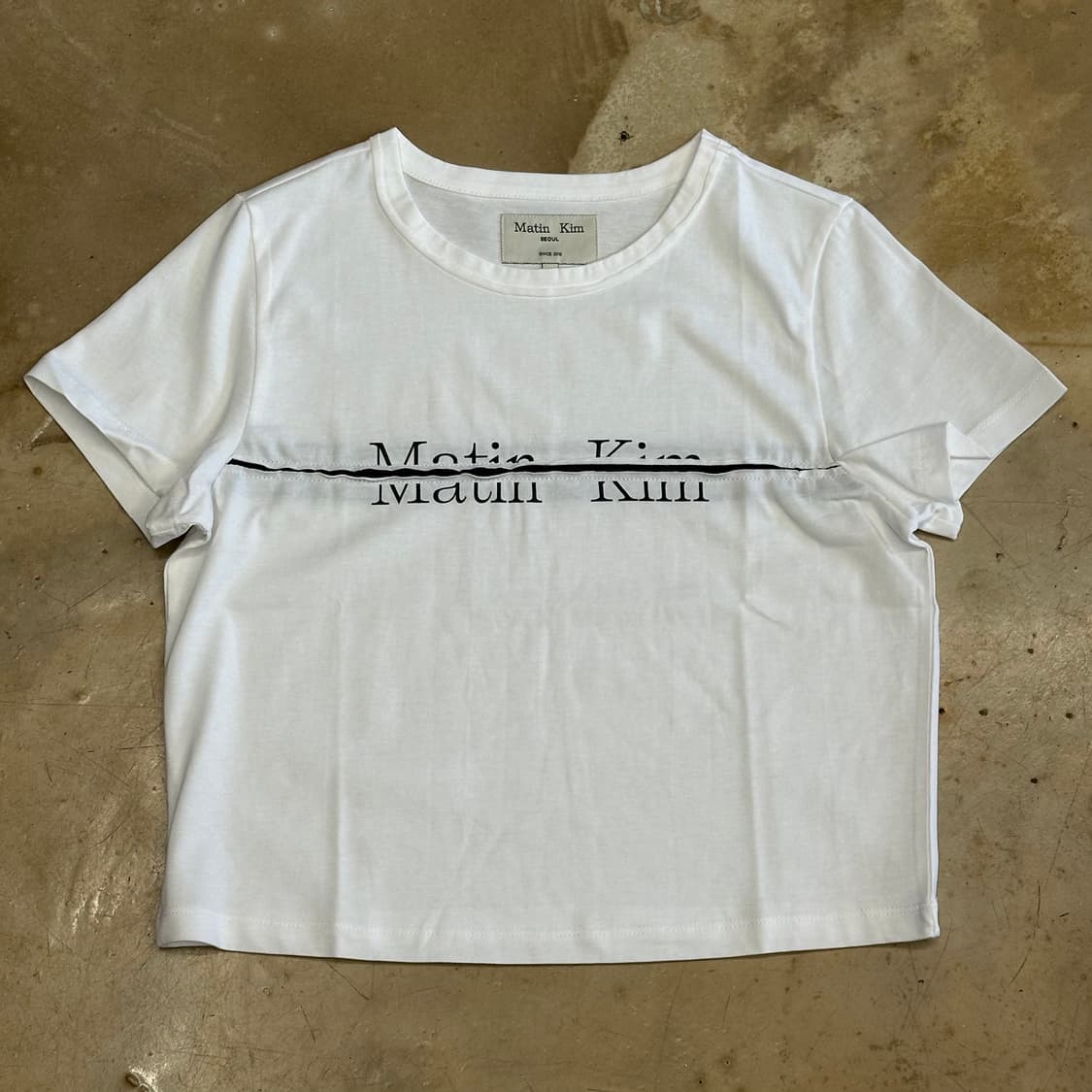 M 새상품 마뗑킴 여성용 빅로고 화이트 크롭 반팔 티 상품이미지2