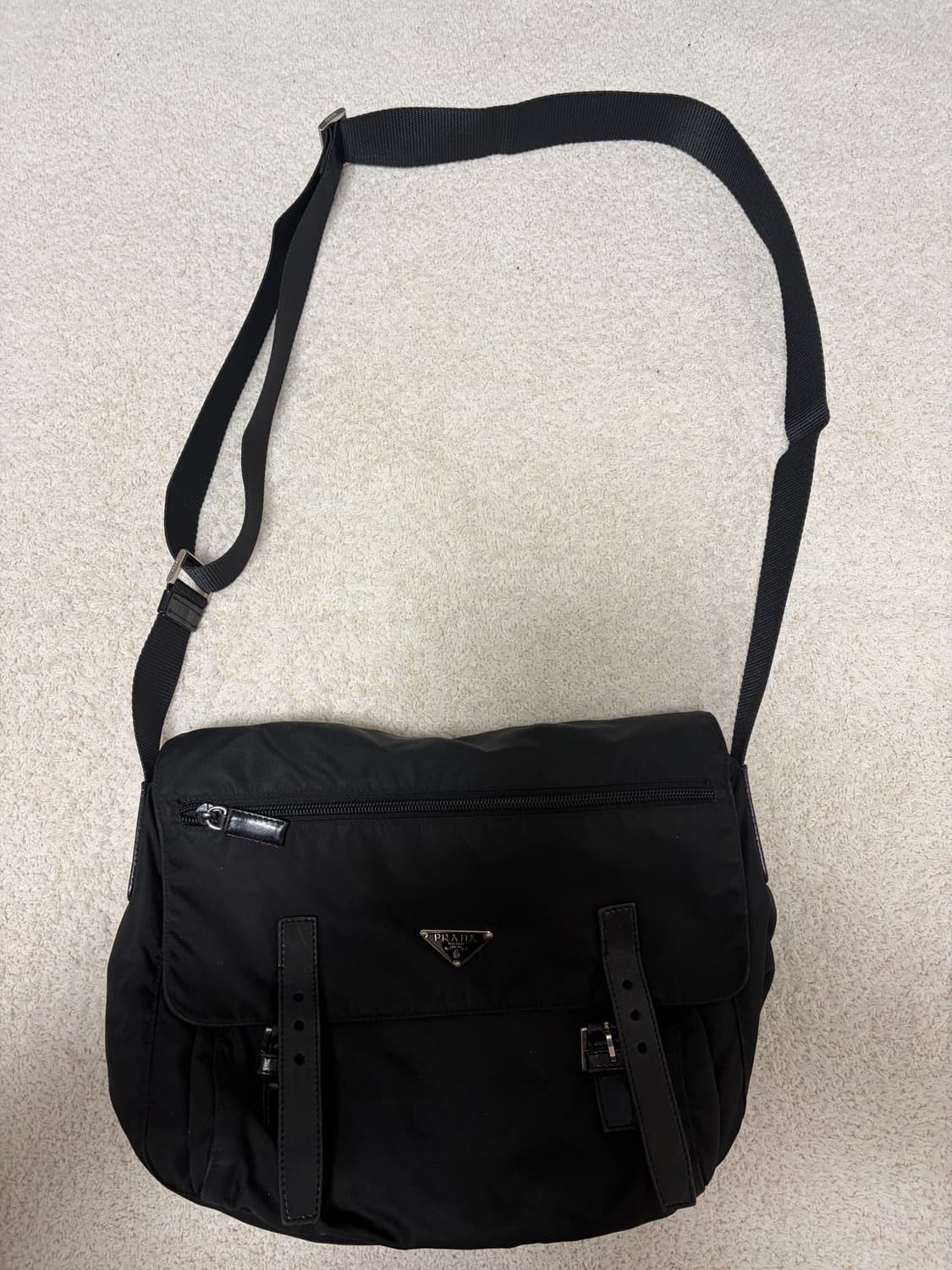 프라다 포코노 메신저백 미디움사이즈 상품이미지1