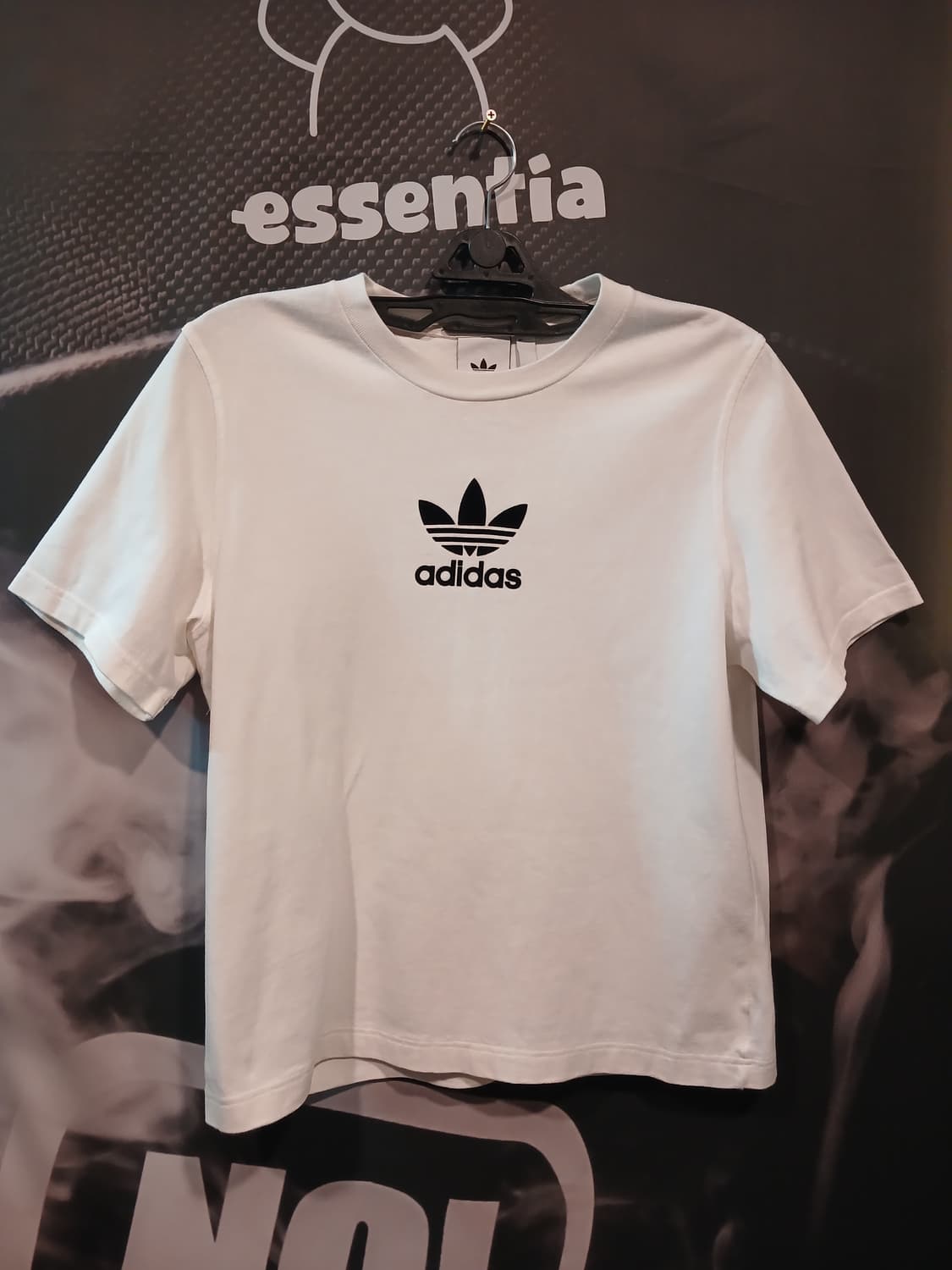 아디다스 프리미엄 반팔티 상품이미지1