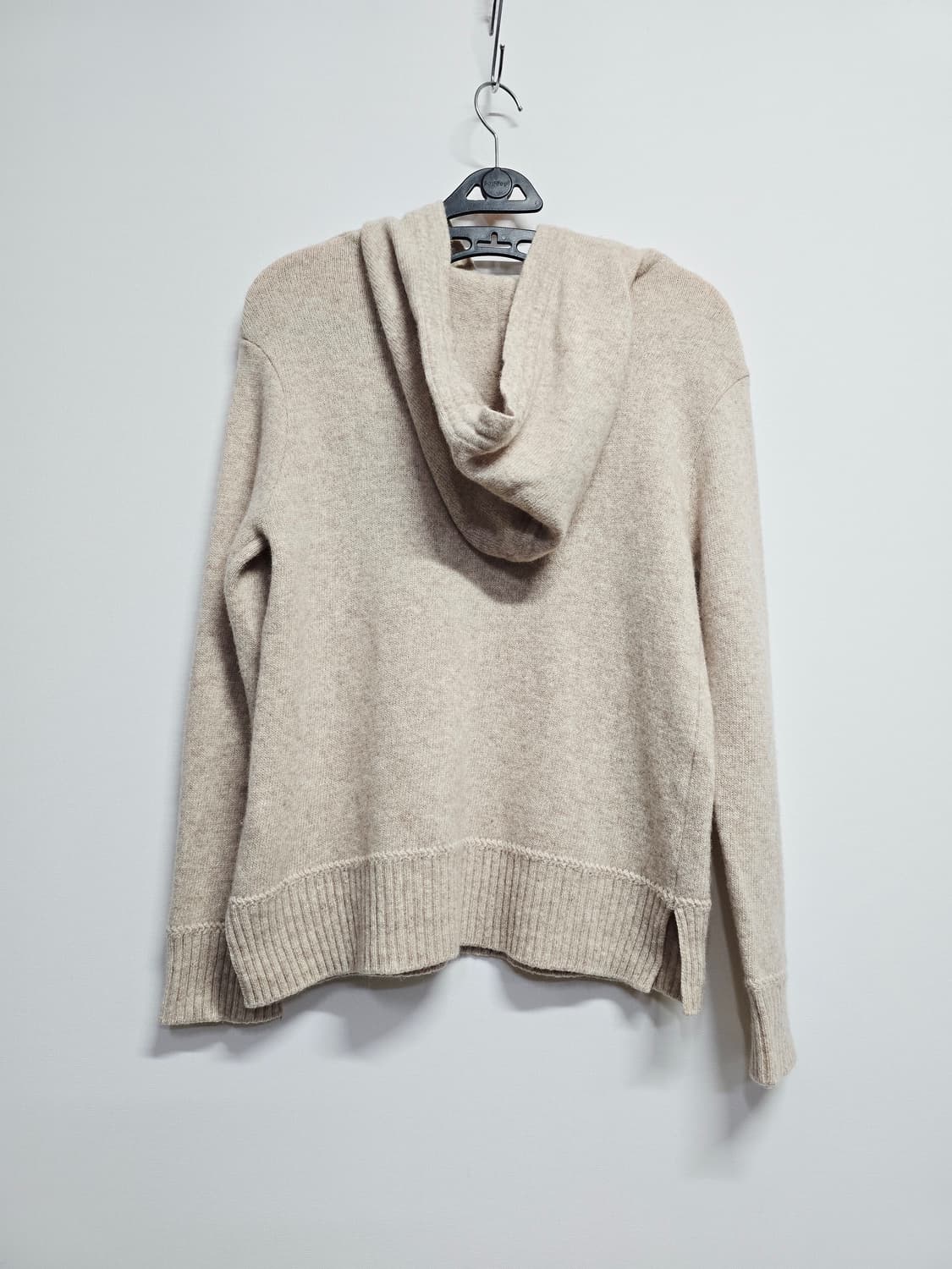 지컷 베이지 니트 후드티 모혼방 상품이미지4