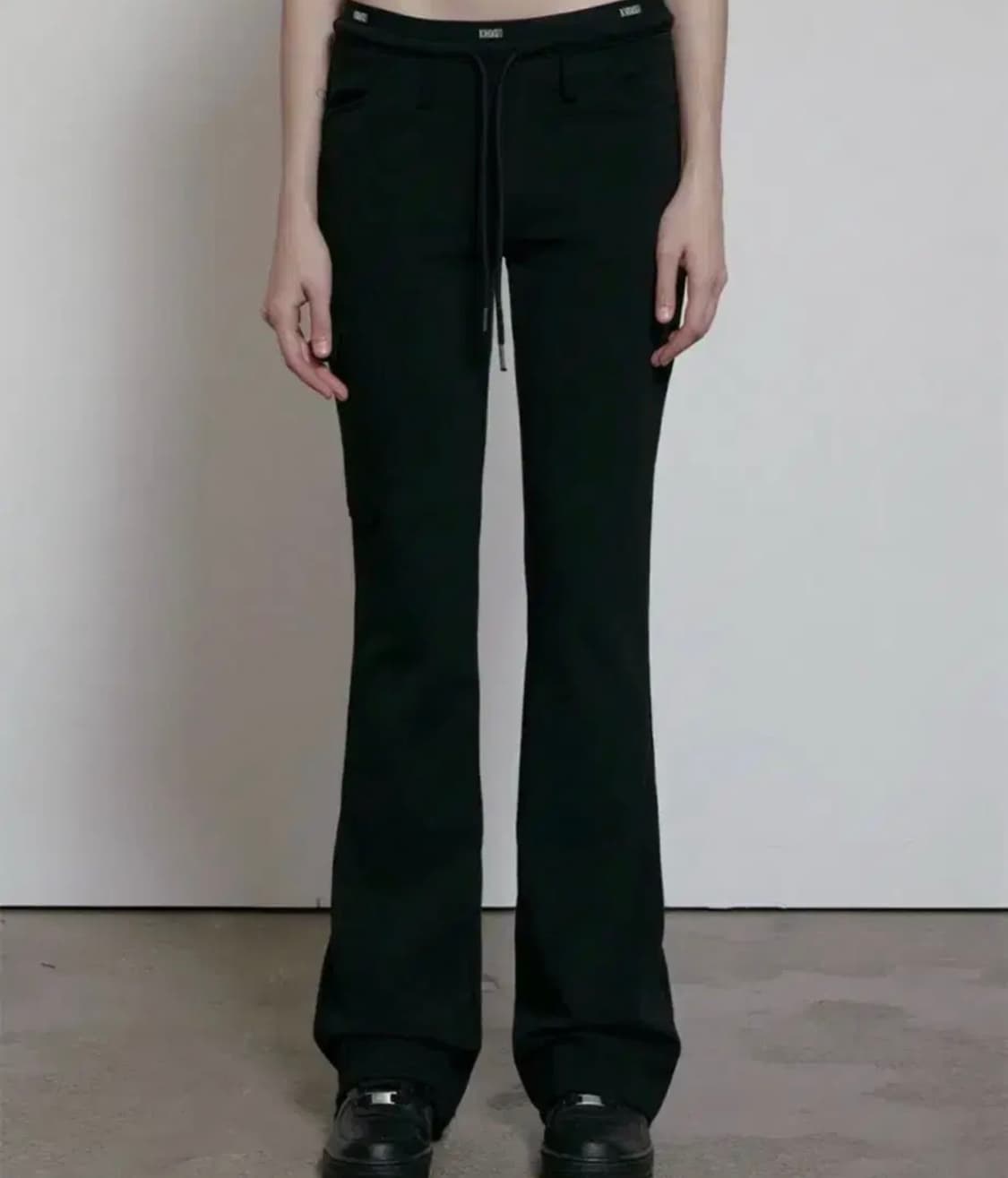 보헴서 로고 밴드 부츠컷 팬츠 상품이미지1