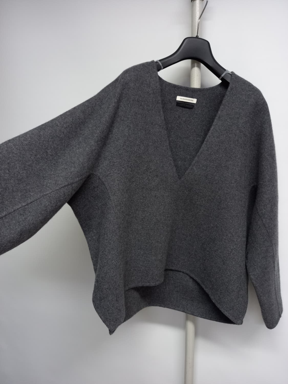 더 캐시미어 춘추동 캐시미어100 핸드메이드 아우터 66.77 상품이미지4