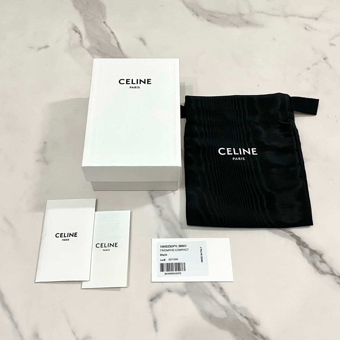 셀린느 트리옹프 카프스킨 컴팩트 월렛 여성 반지갑 블랙 상품이미지10