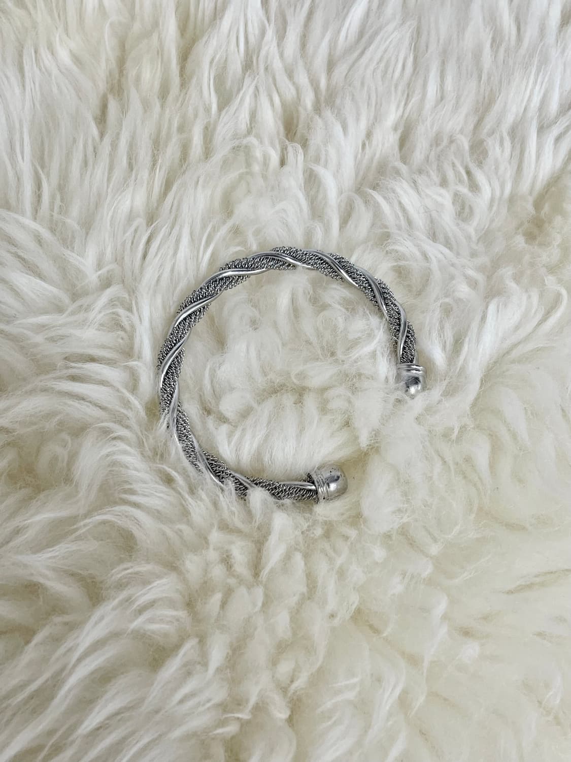 실버 꼬임 뱅글 팔찌 상품이미지1