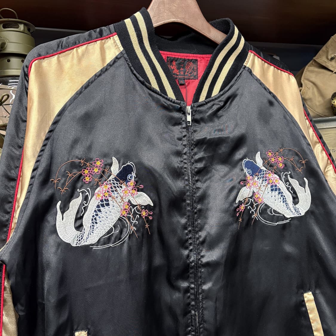 JPN빈티지 수베니어 사틴 스카쟌 자켓 잉어자수 샴페인골드 N611 상품이미지3