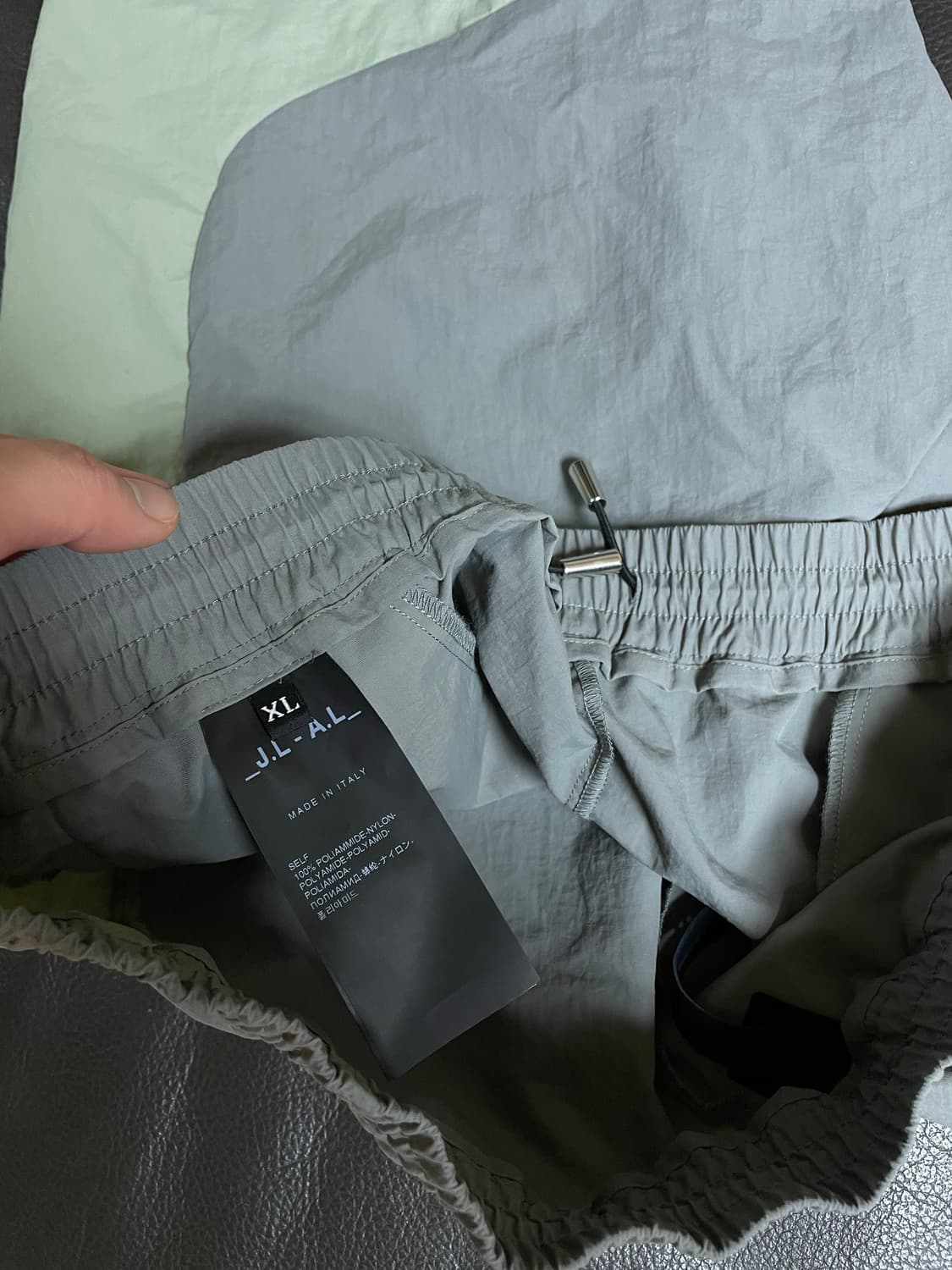 J.L-A.L 24ss 나일론 쇼츠 xl 상품이미지3