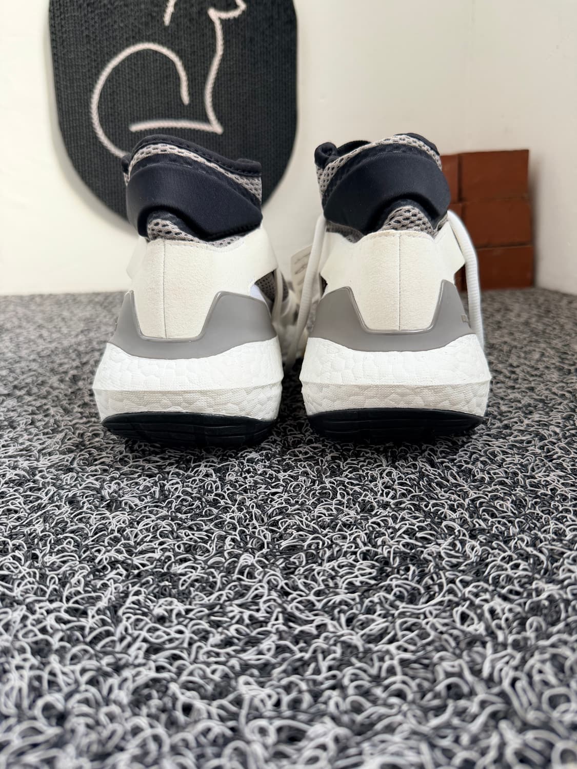 스텔라 맥카트니 x 아디다스 울트라부스트 21 상품이미지2