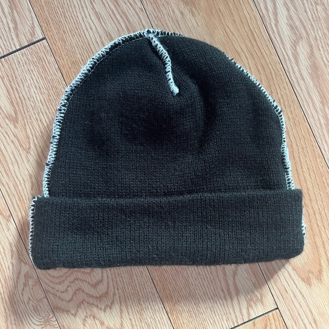 슈프림 콘트라스트 블랙 스티치 비니 상품이미지3