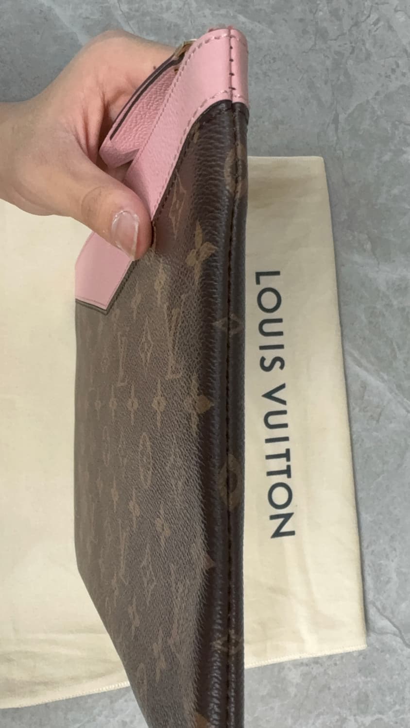루이비통 데일리 파우치 클러치 상품이미지6