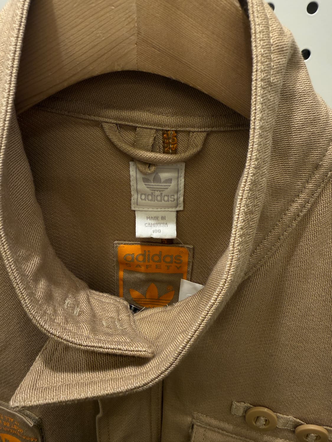 아디다스 베이지 멀티포켓 자켓 U80 상품이미지4