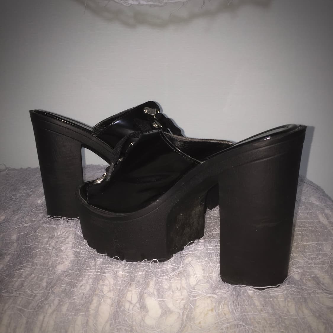 bubbles punk ribbon chunky high heels 상품이미지5