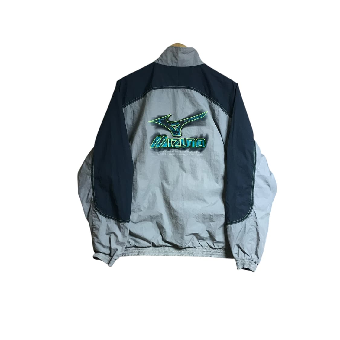 미즈노 빅로고 올드스쿨 바람막이 상품이미지1