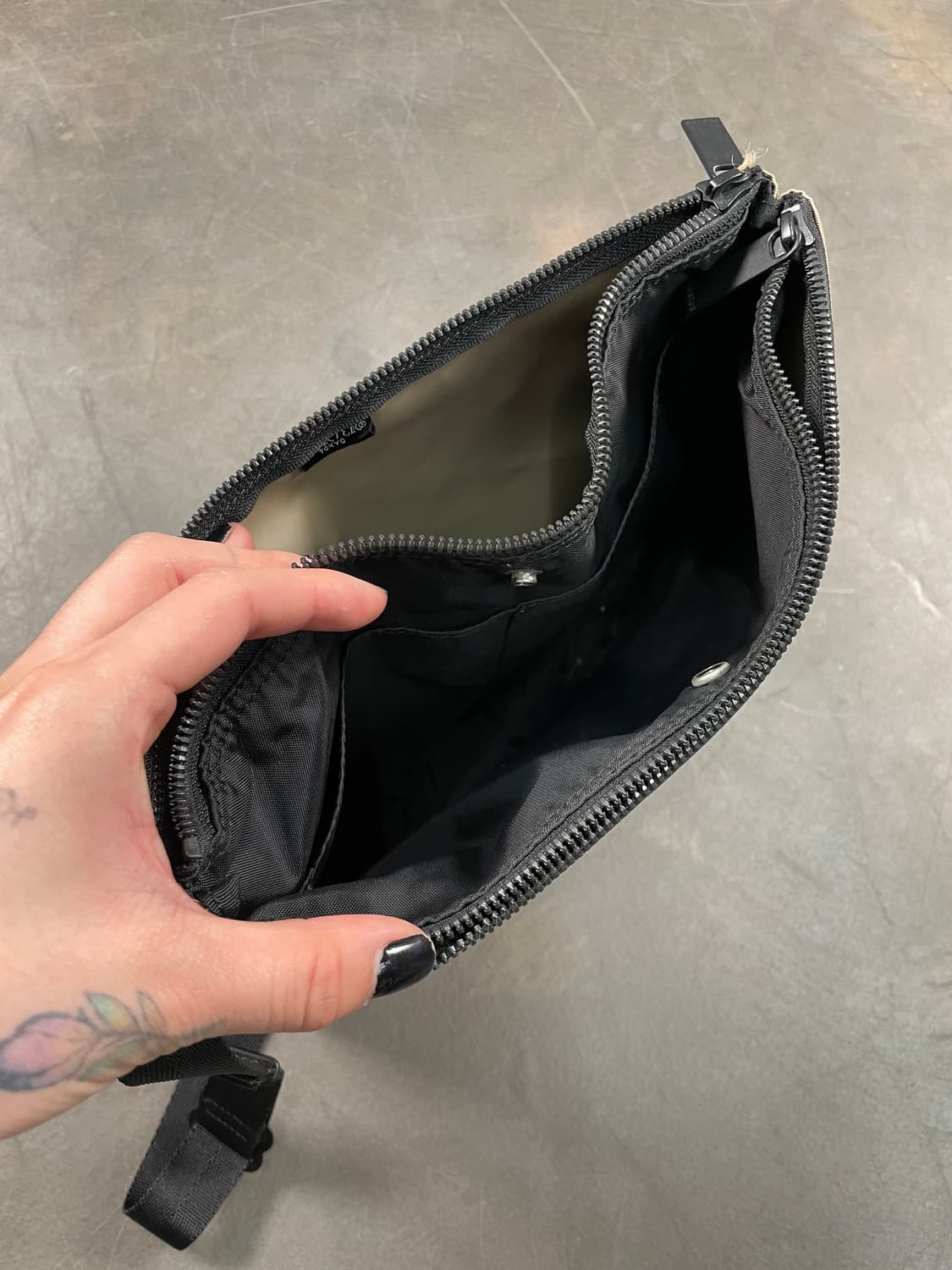 요시다 포터 크로스백 상품이미지4