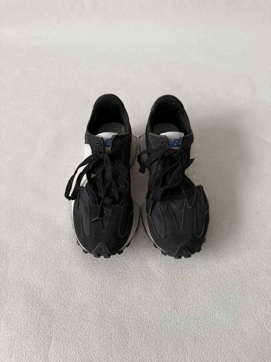 [230]뉴발란스(new balance) 327 검흰 스니커즈 상품이미지3