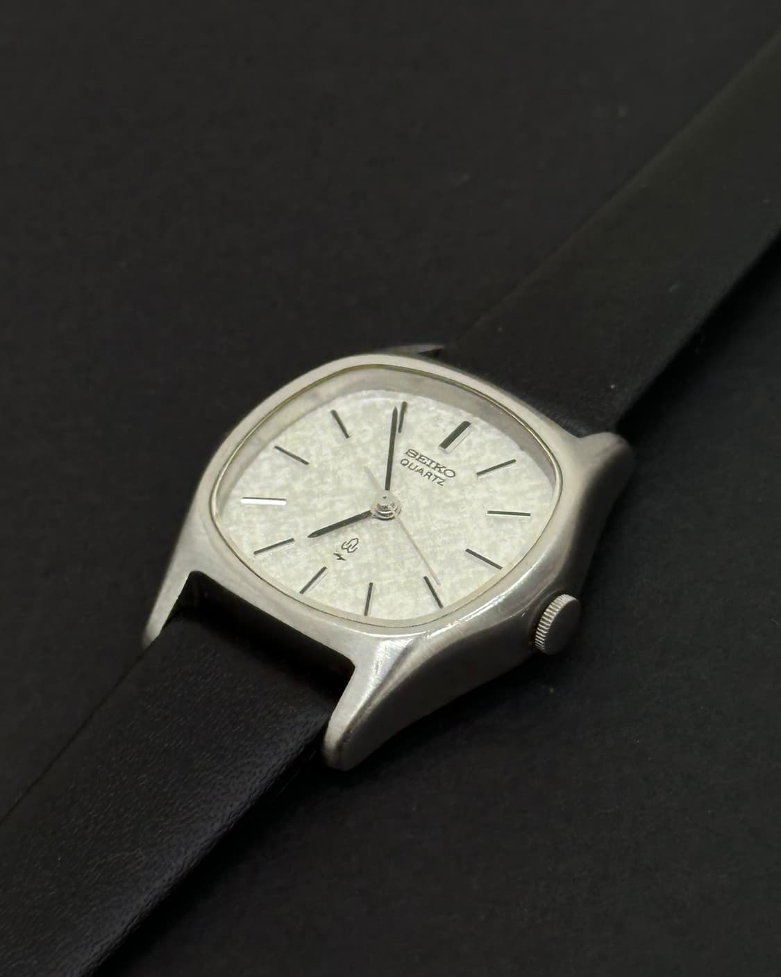 세이코 토노형 케이스 쿼츠 시계 상품이미지4