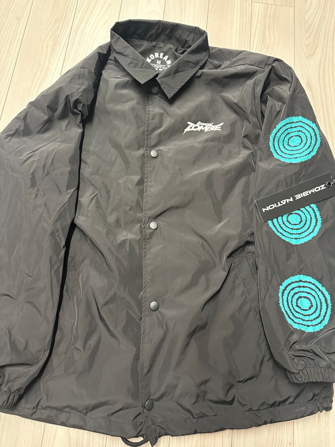 UFC 코리안좀비 정찬성 코치자켓 M 사이즈 새제품 판매합니다  현대백화 상품이미지4