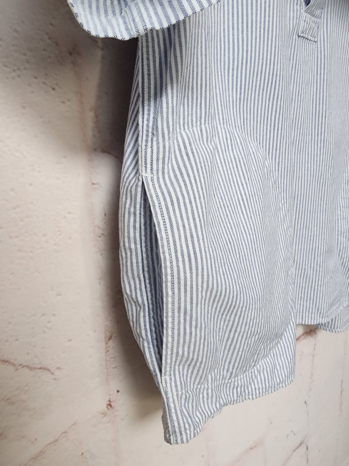 단톤 스트라이프 풀오버 셔츠 상품이미지4