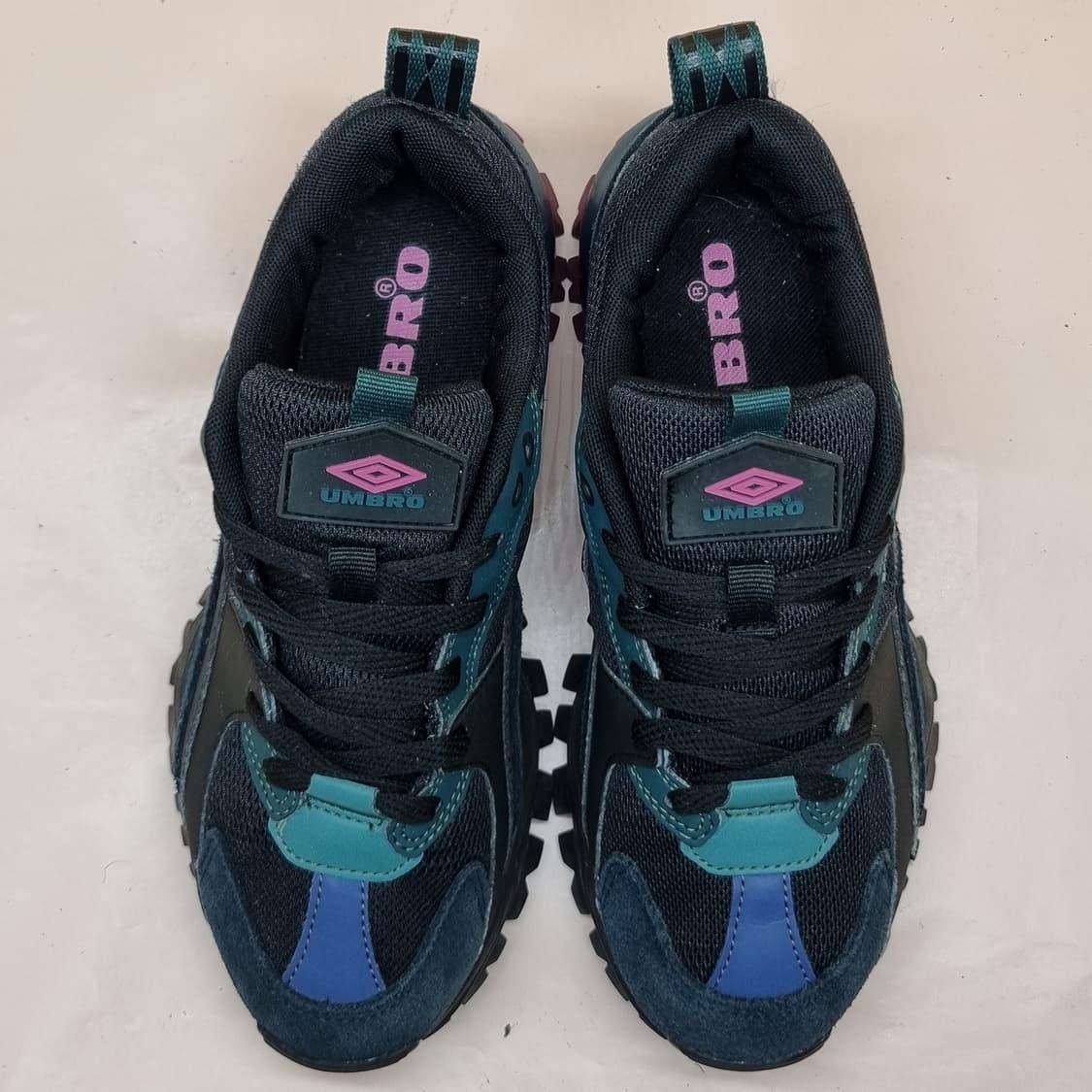 엄브로 범피 운동화 230 상품이미지2