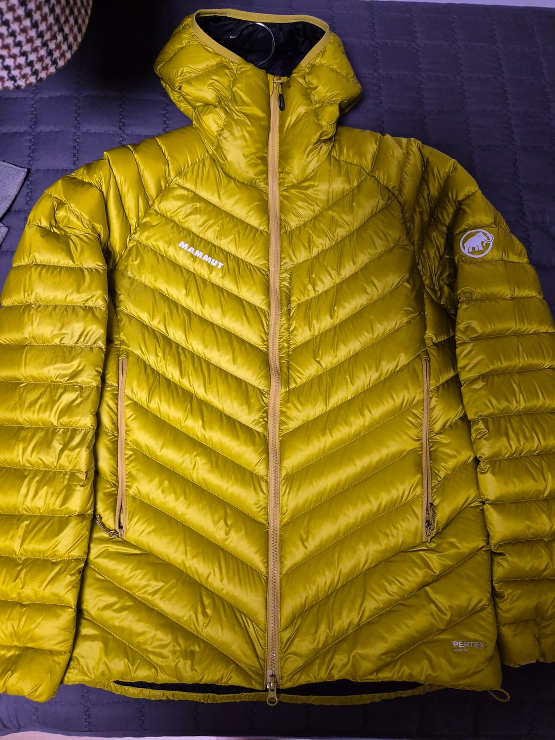 24FW 마무트 브로드피크 인슐레이션 후디드 자켓 경량패딩 상품이미지1