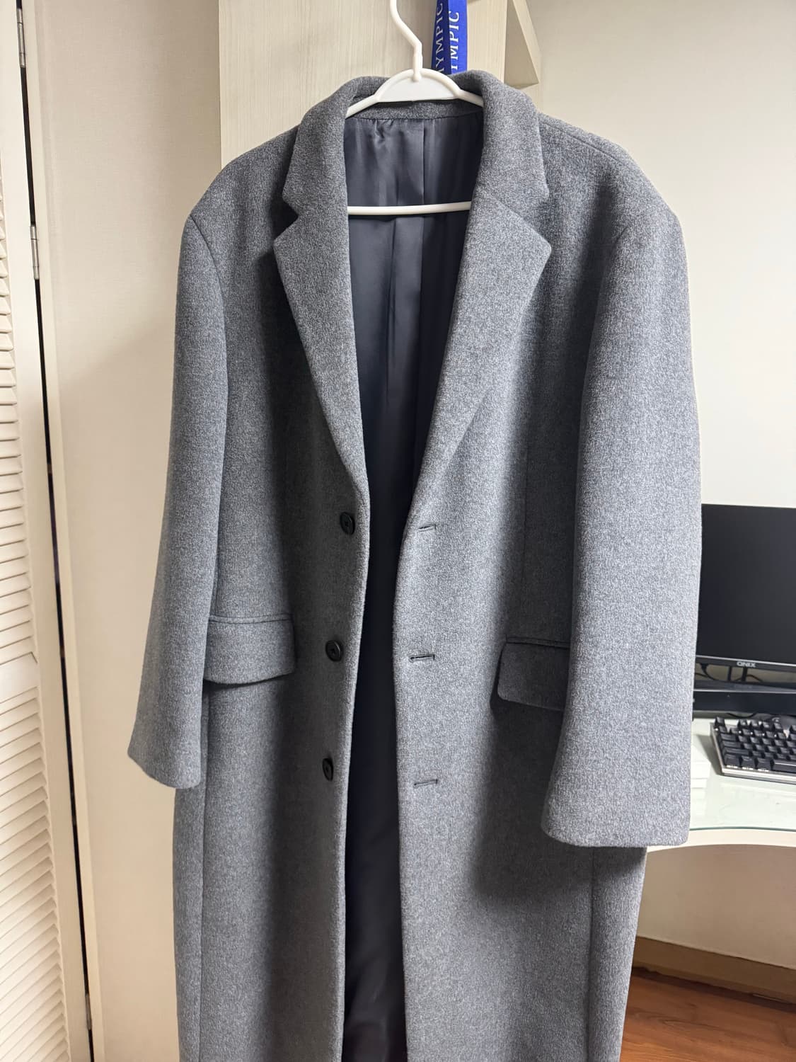 무신사 스탠다드 캐시미어 블렌드 대디숄더 싱글 롱 코트 상품이미지1