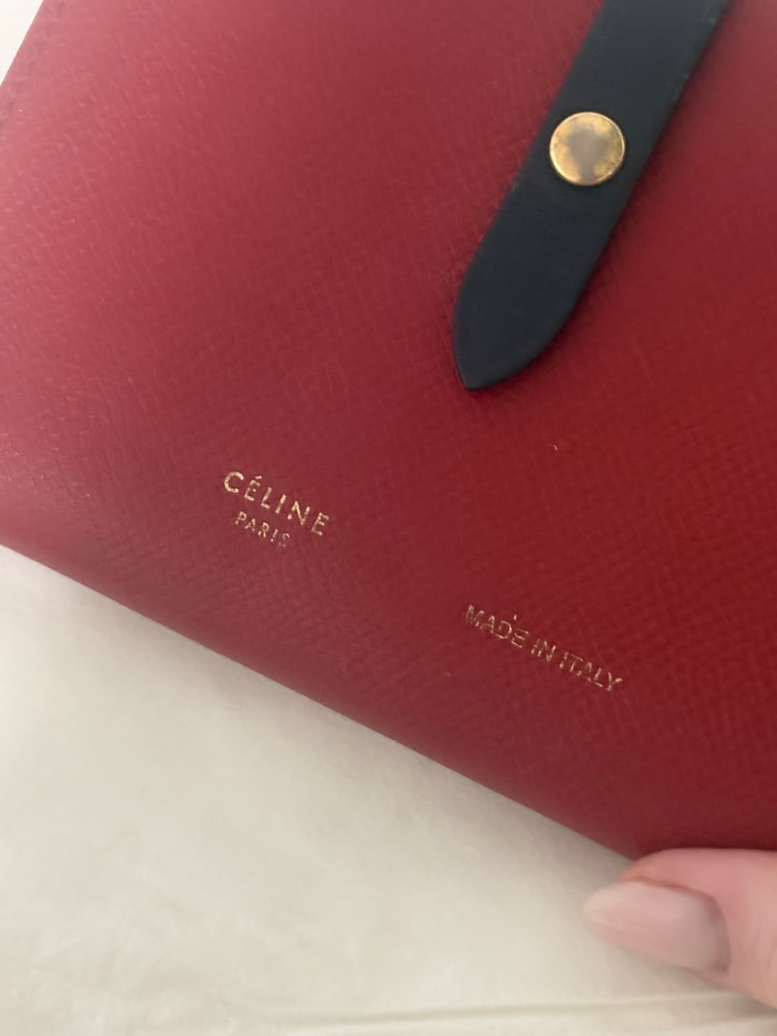 셀린느 바이컬러 스트랩 카프스킨 미디엄 중지갑 상품이미지2