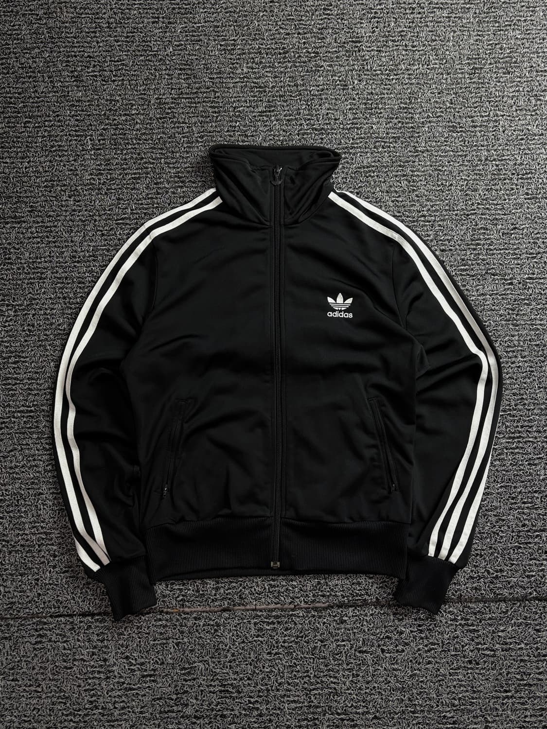 아디다스 우먼스 파이어버드 트레포일 빅로고 크롭 트랙탑 져지 1496 상품이미지2