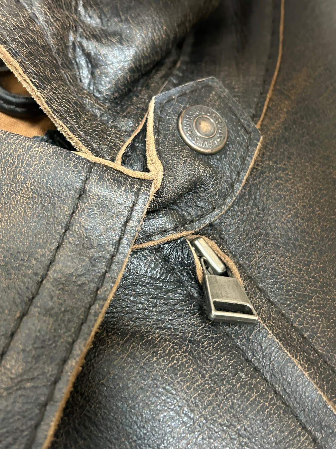 리바이스 빈티지 다크 브라운 소가죽 크롭자켓 상품이미지6