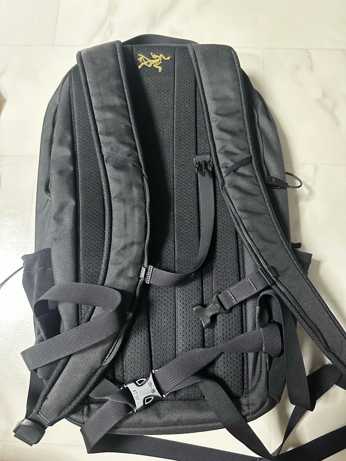 아크테릭스 맨티스 16 백팩 블랙 상품이미지2