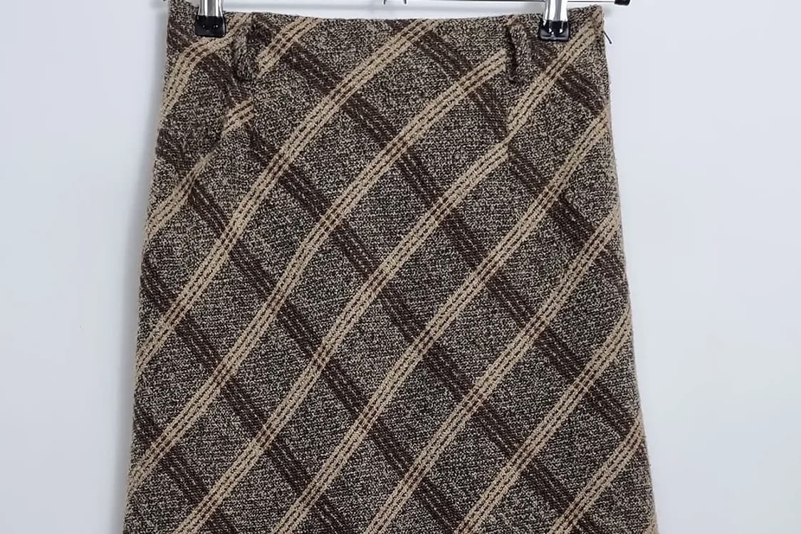 AMIFUR 브라운 체크 울 스커트  상품이미지3