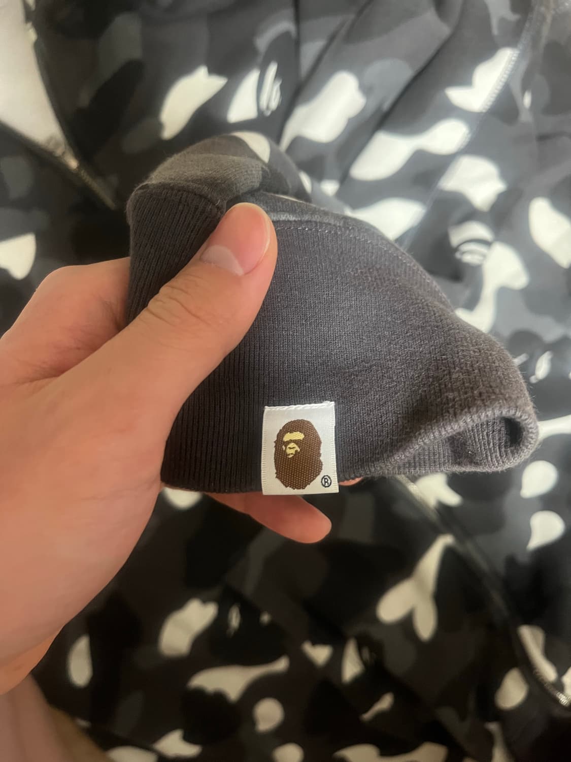 베이프 시티카모 야광후드 상품이미지3