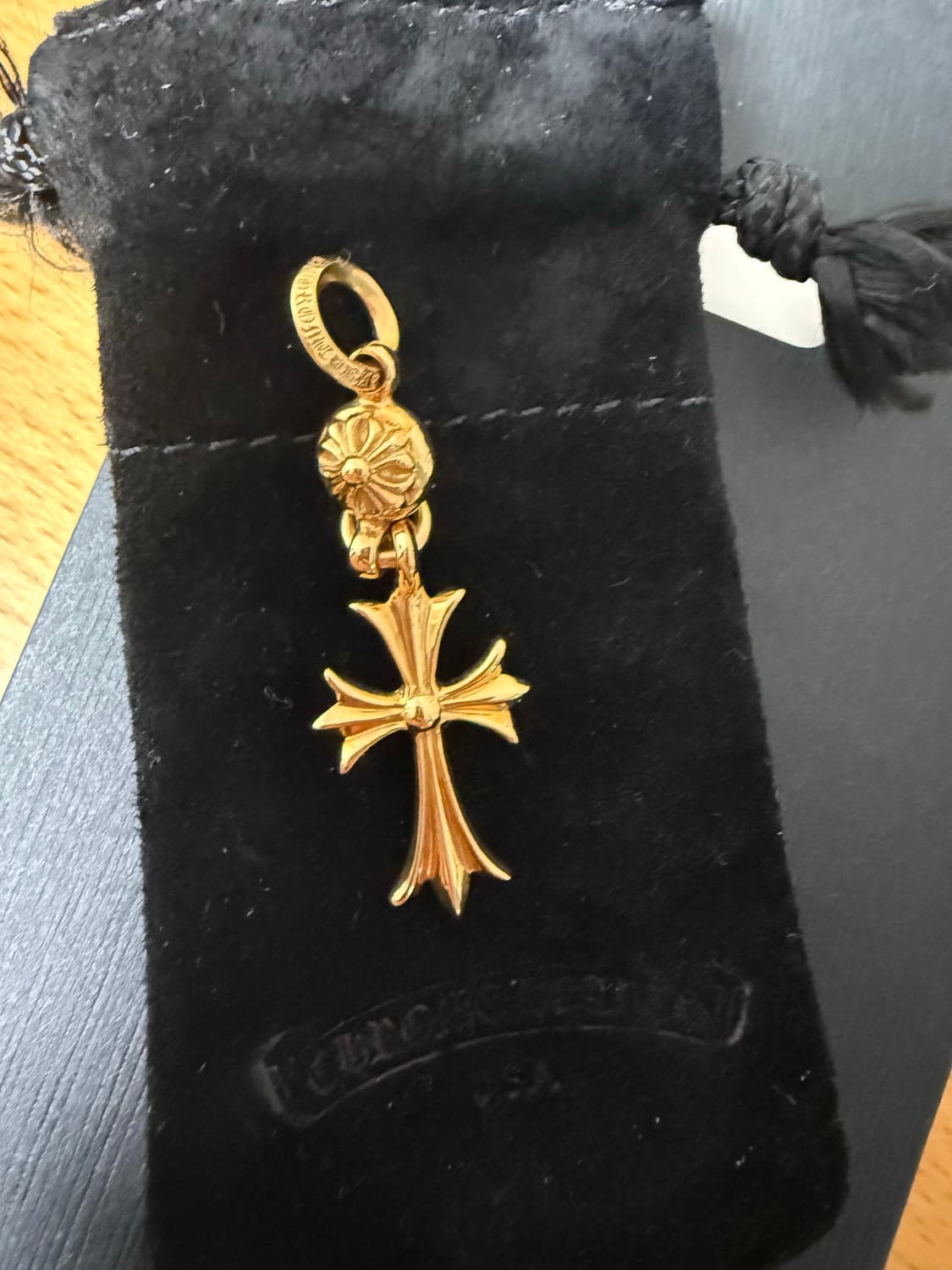 크롬하츠 22k 타이니 원볼 크로스 참 다이아파베 상품이미지2