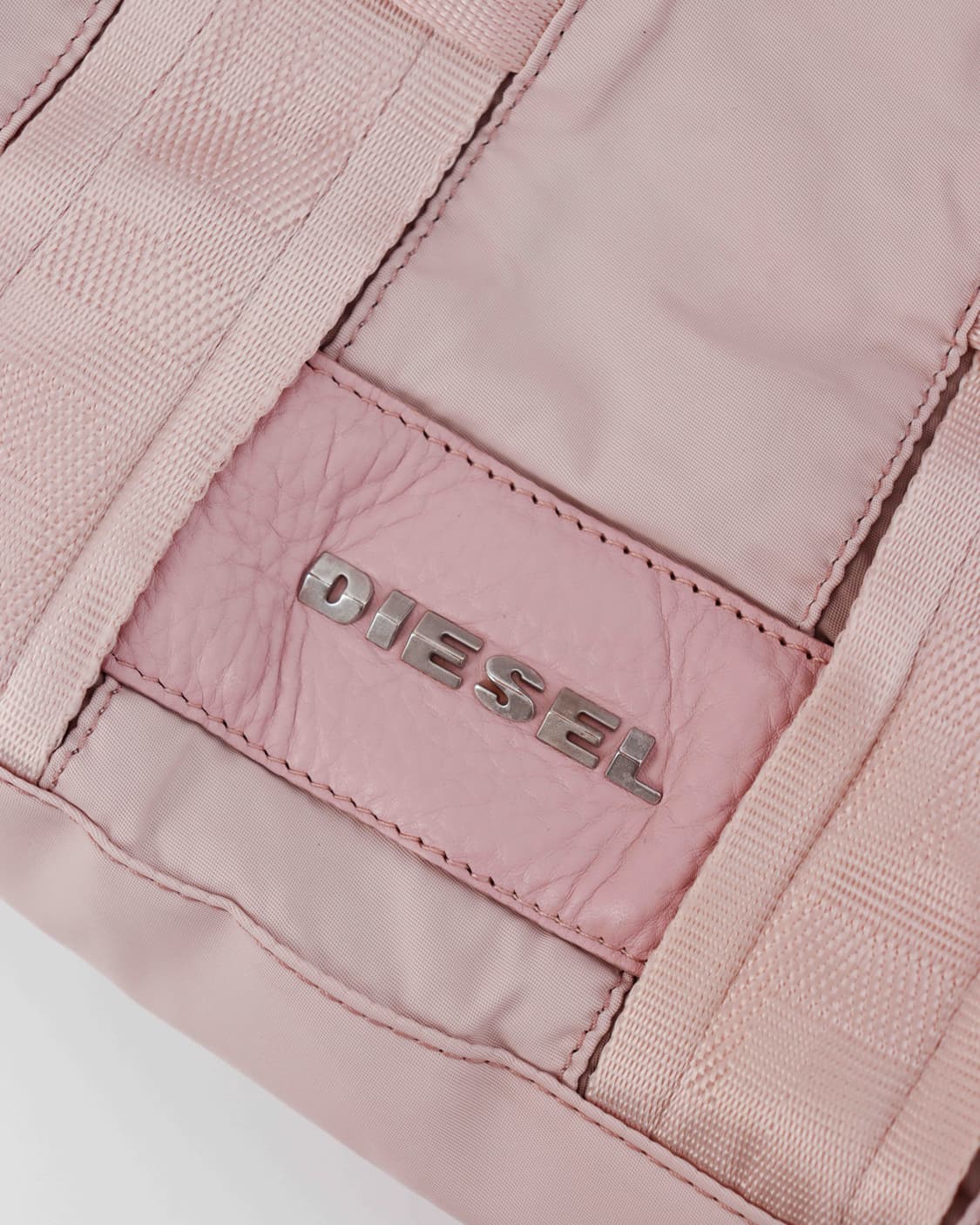 [DIESEL] 핑크 나일론 × 레더 믹스 핸드백 상품이미지4