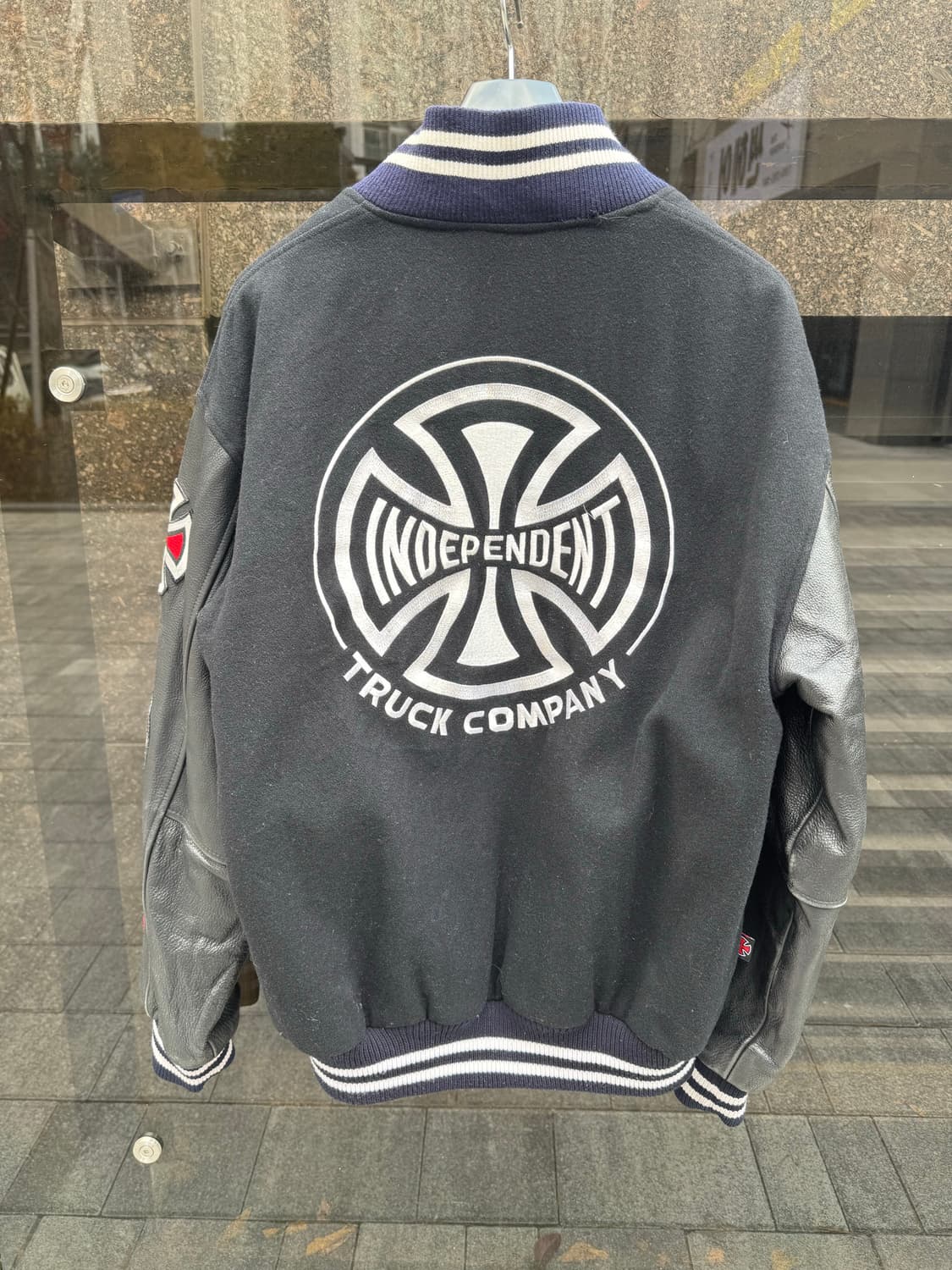 90s 인디펜던트 트럭 바시티자켓 상품이미지2