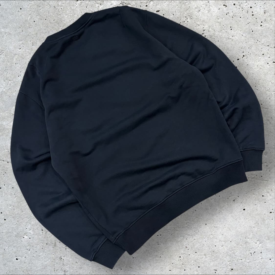 [L] 21s 아미 스몰 하트 블랙 맨투맨 B360 상품이미지2