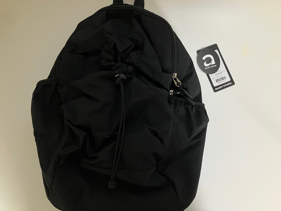 누아트스튜디오 클래식 셔링 나일론백팩  상품이미지2