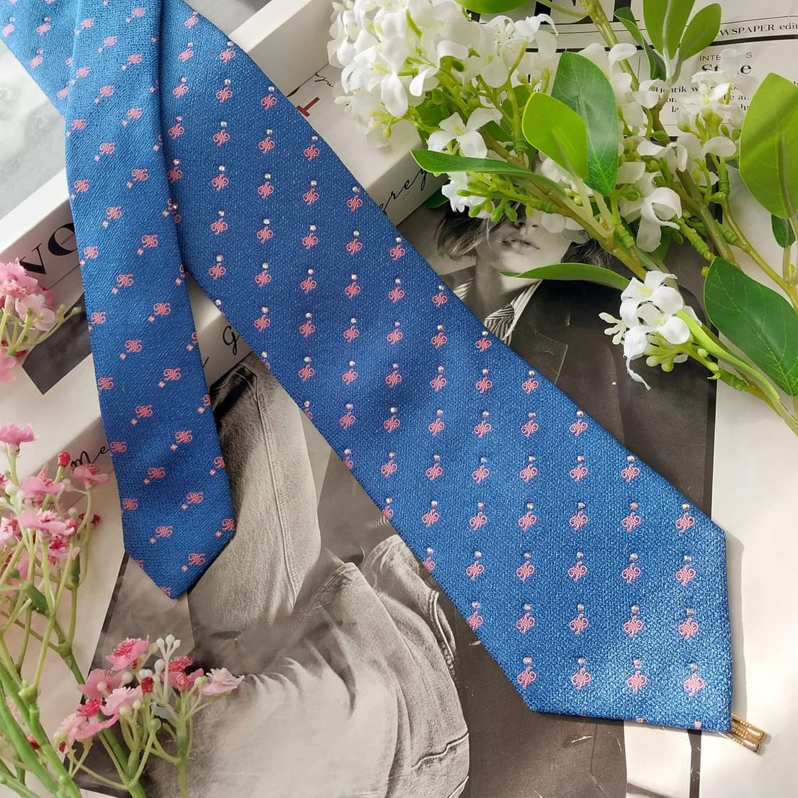 닥스 실크 블루 로고 자수 패턴 넥타이 8.3cm A+등급 K2061 상품이미지2