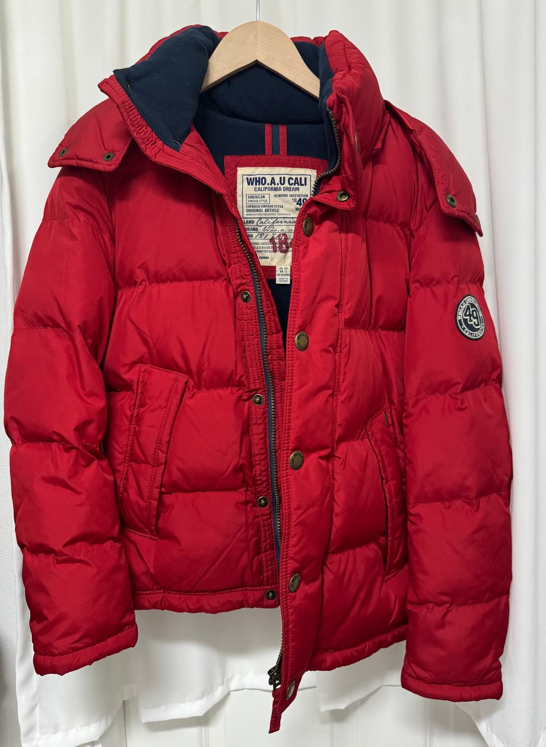 WHO.A.U 캘리포니아 레드 패딩 상품이미지1