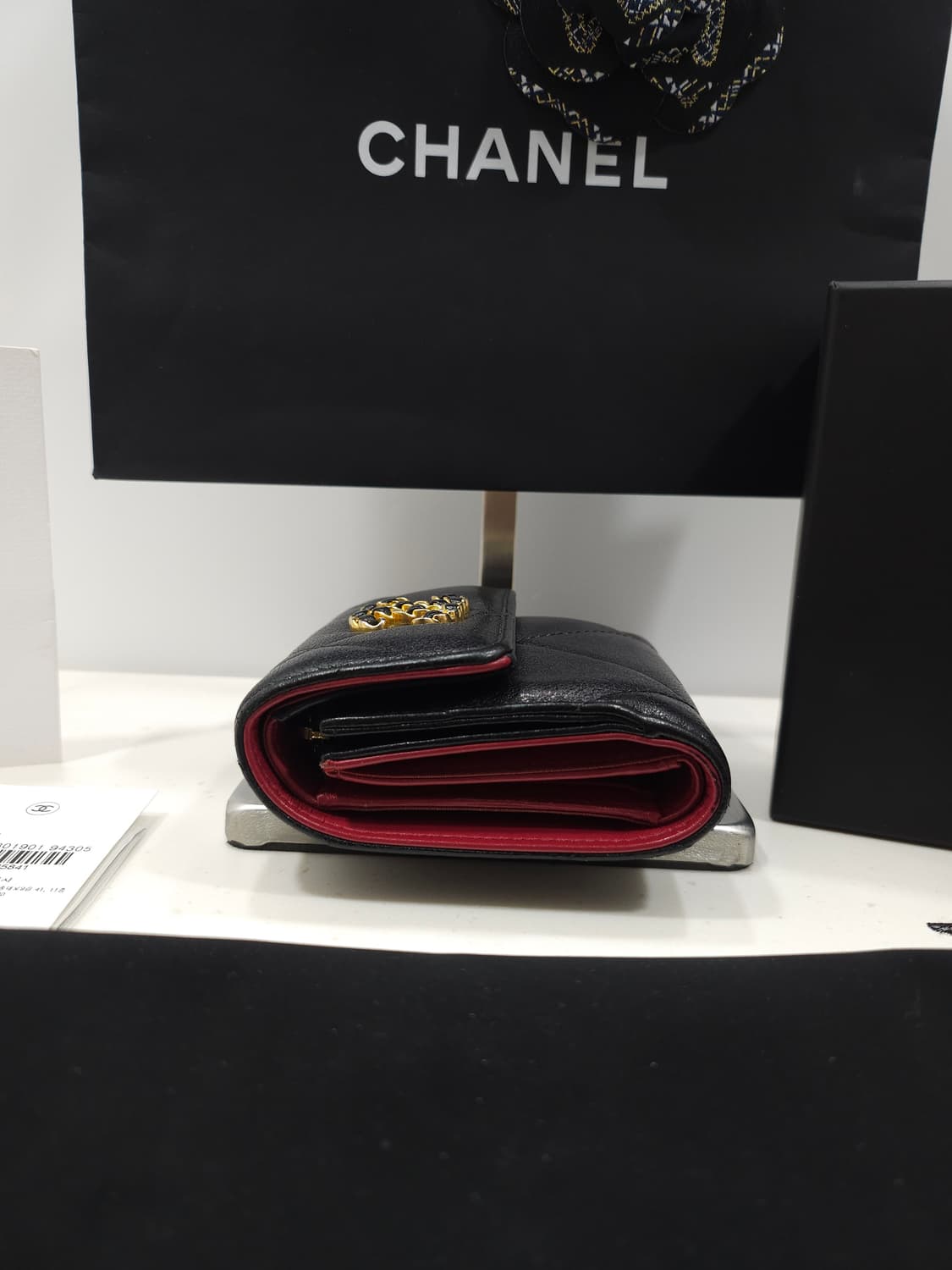 [정품] 샤넬 19 스몰 플랩 지갑 AP1064 상품이미지6