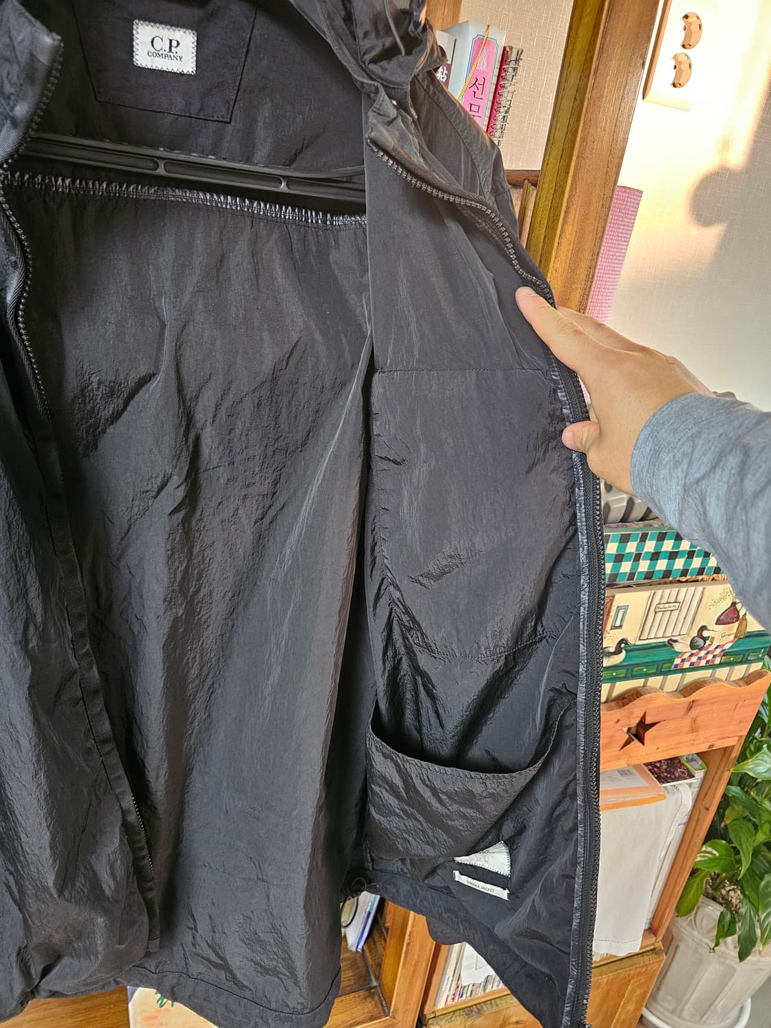 거의 새상품 씨피 CP컴퍼니 고글 자켓 XL 팔아요 상품이미지7