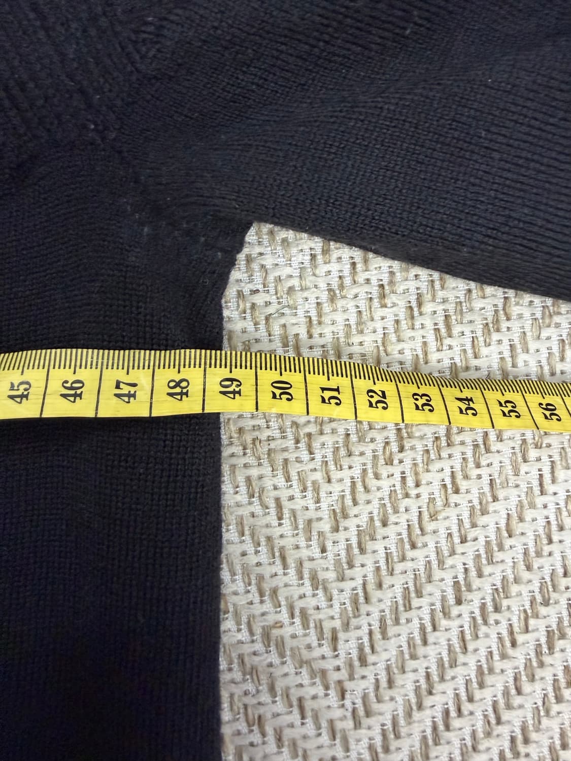 정품) Theory 띠어리 블랙 브이넥 니트 L  상품이미지7