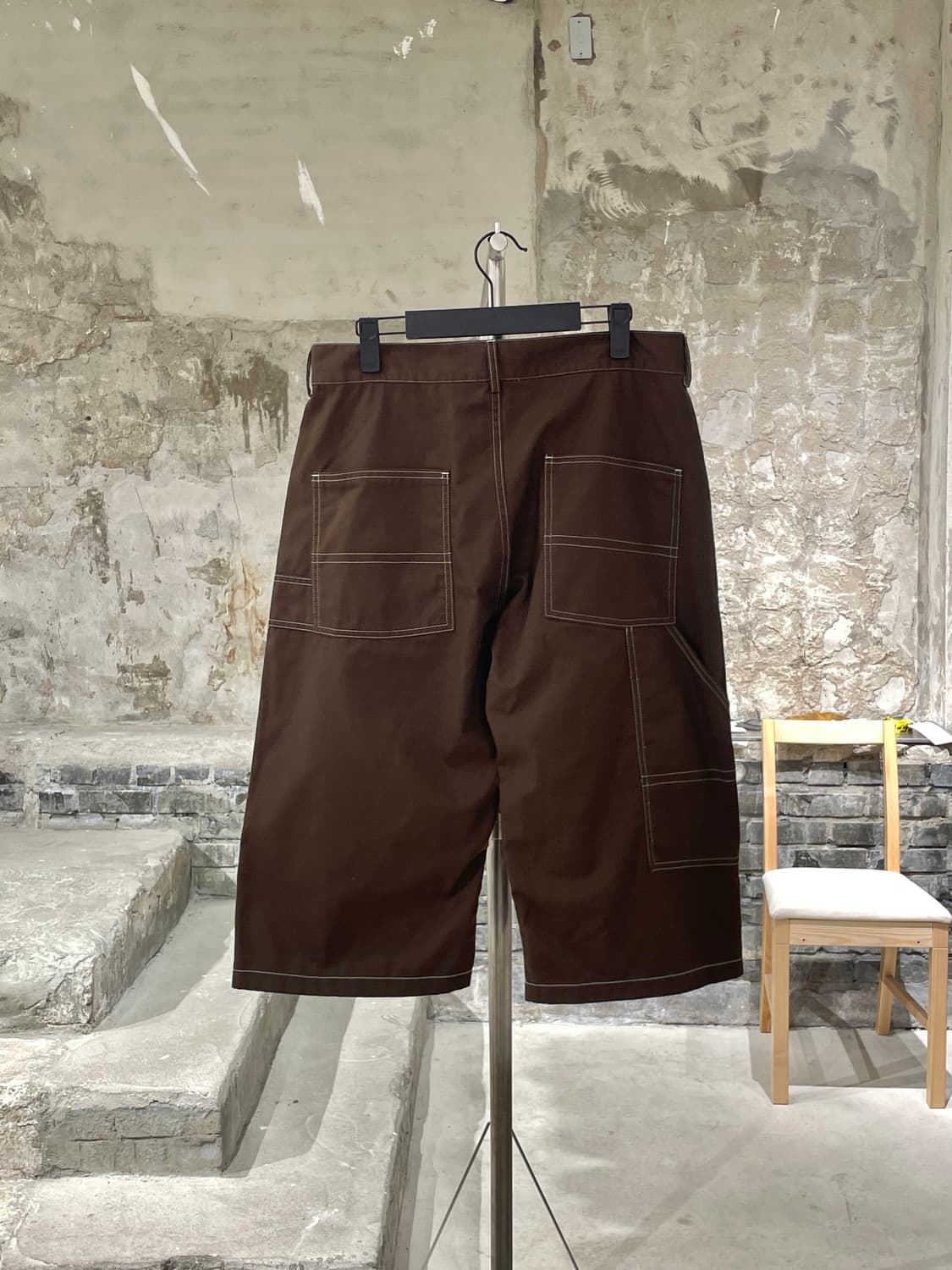 라스벳 브라운 워크 프린티드 카프리 팬츠 상품이미지6