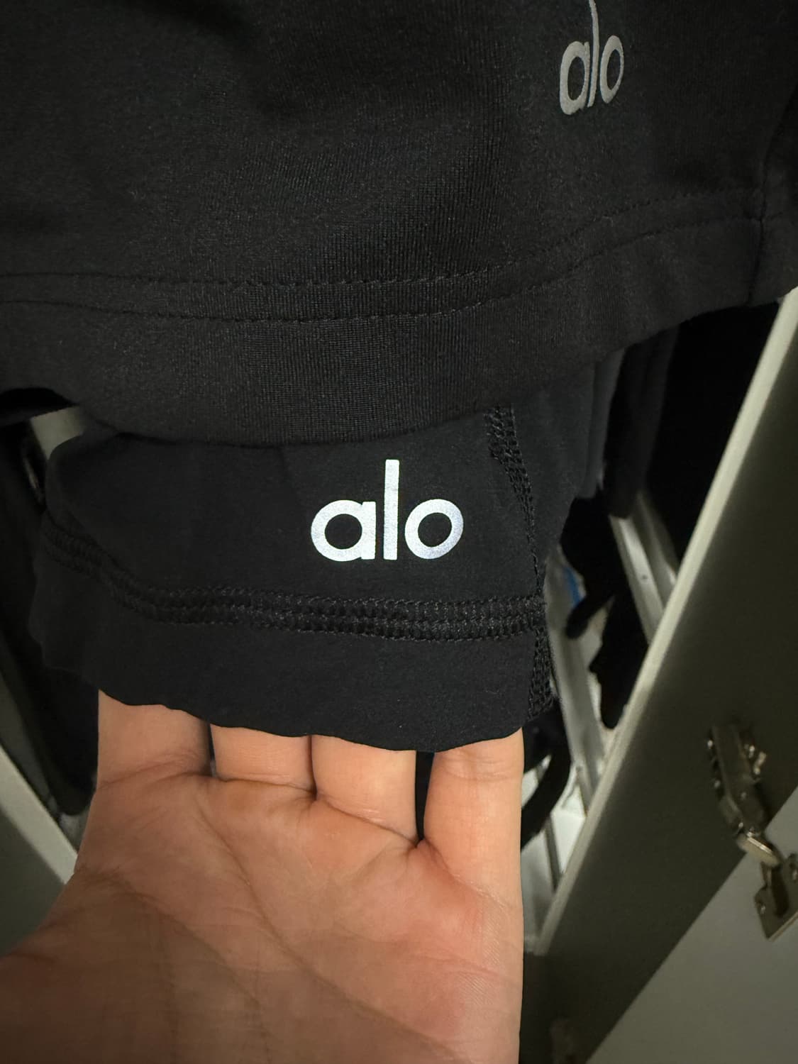 [S] alo yoga 알로요가 쇼츠 블랙 상품이미지3