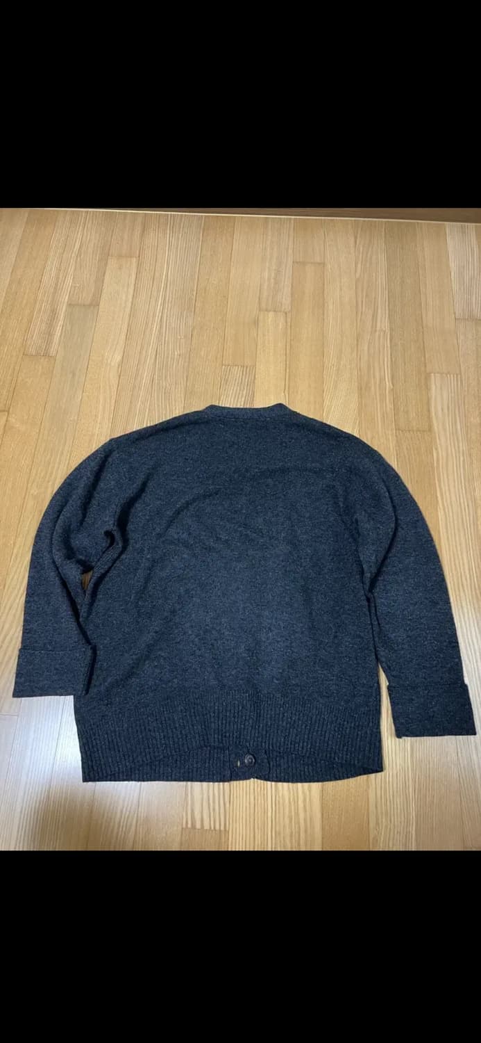 일꼬르소 차콜그레이 에센셜 세미오버핏 캐시미어 가디건 상품이미지6