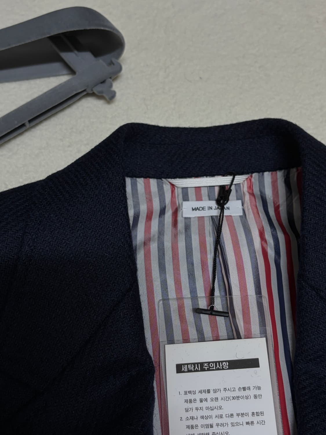 (새거급,매장판) 톰브라운 쉐틀랜드 금장 블레이저 1 톰브라운 금장 자켓 상품이미지4