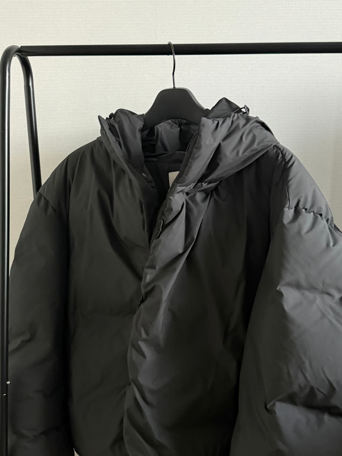 아모멘토 후디 푸퍼 다운 상품이미지1