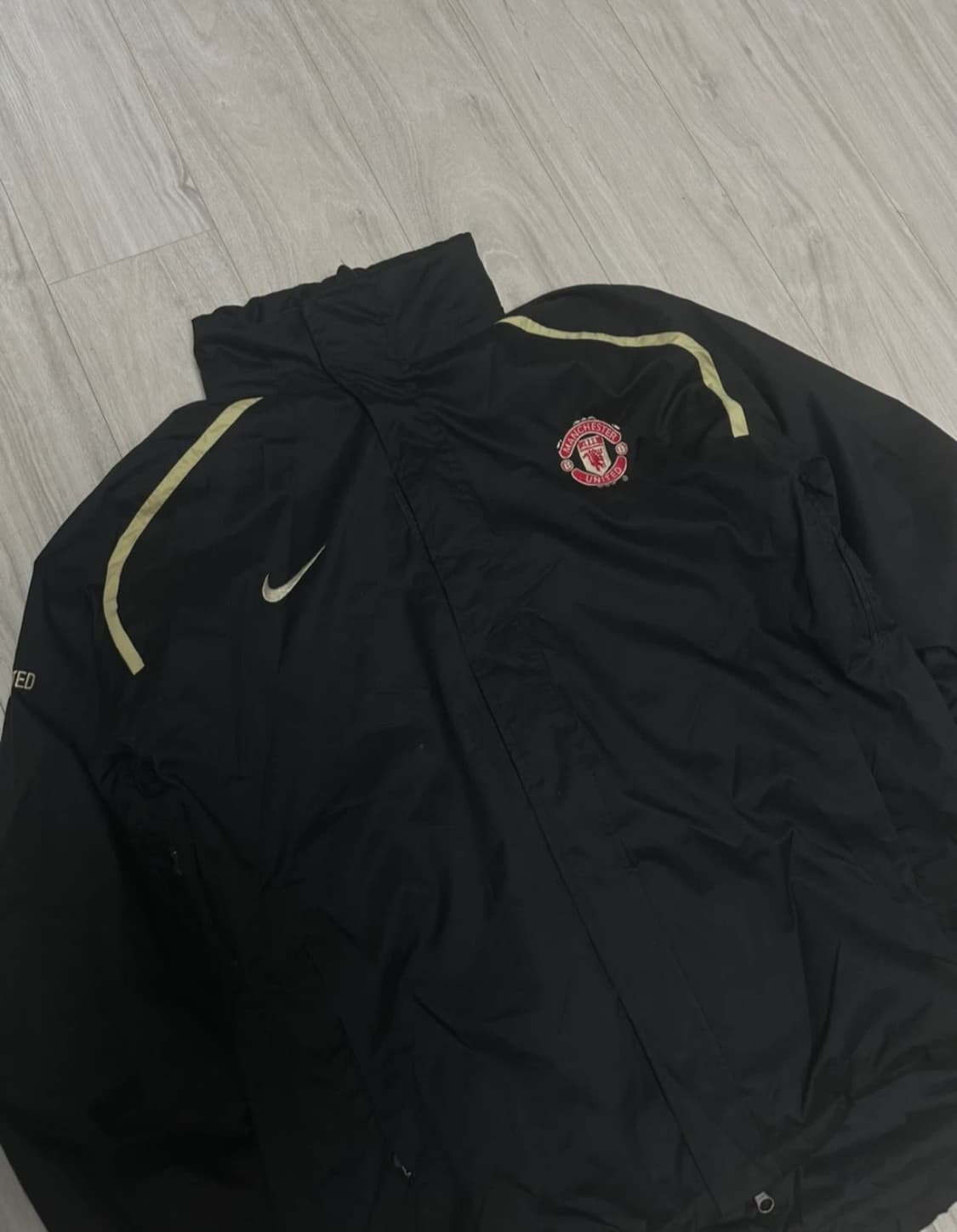 나이키 맨유 바람막이 자켓 M-L 상품이미지2