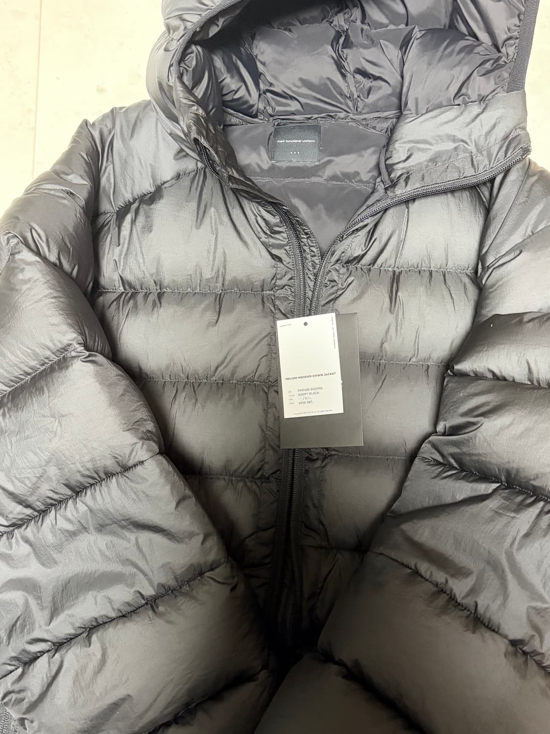 모이프 Helium Hooded Down Jacket  Black 3 상품이미지3