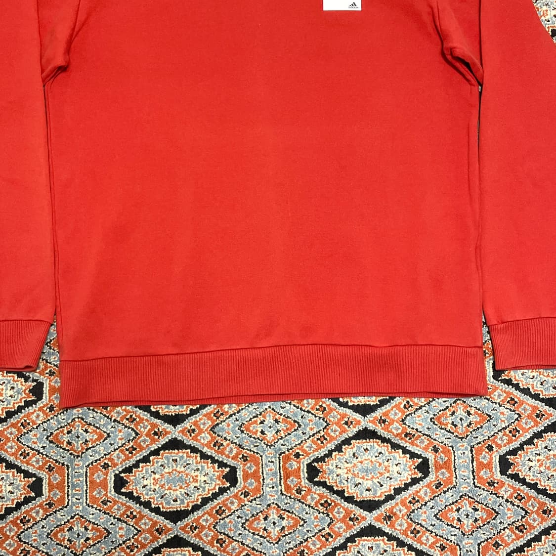 아디다스 삼각로고 레드 맨투맨 남성105 상품이미지3