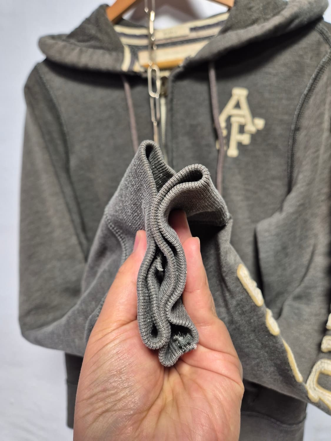 아베크롬비 Y2K 올드스쿨 그레이 후드집업 S사이즈 상품이미지5