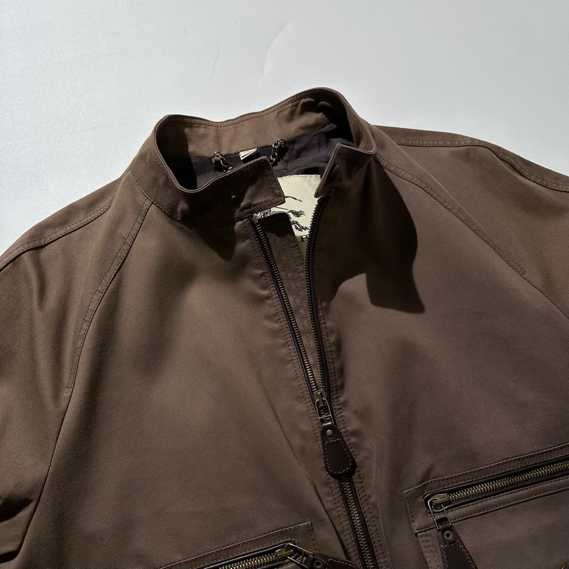 버버리 램스킨 레더 트림 바라쿠타 블루종 자켓 상품이미지5